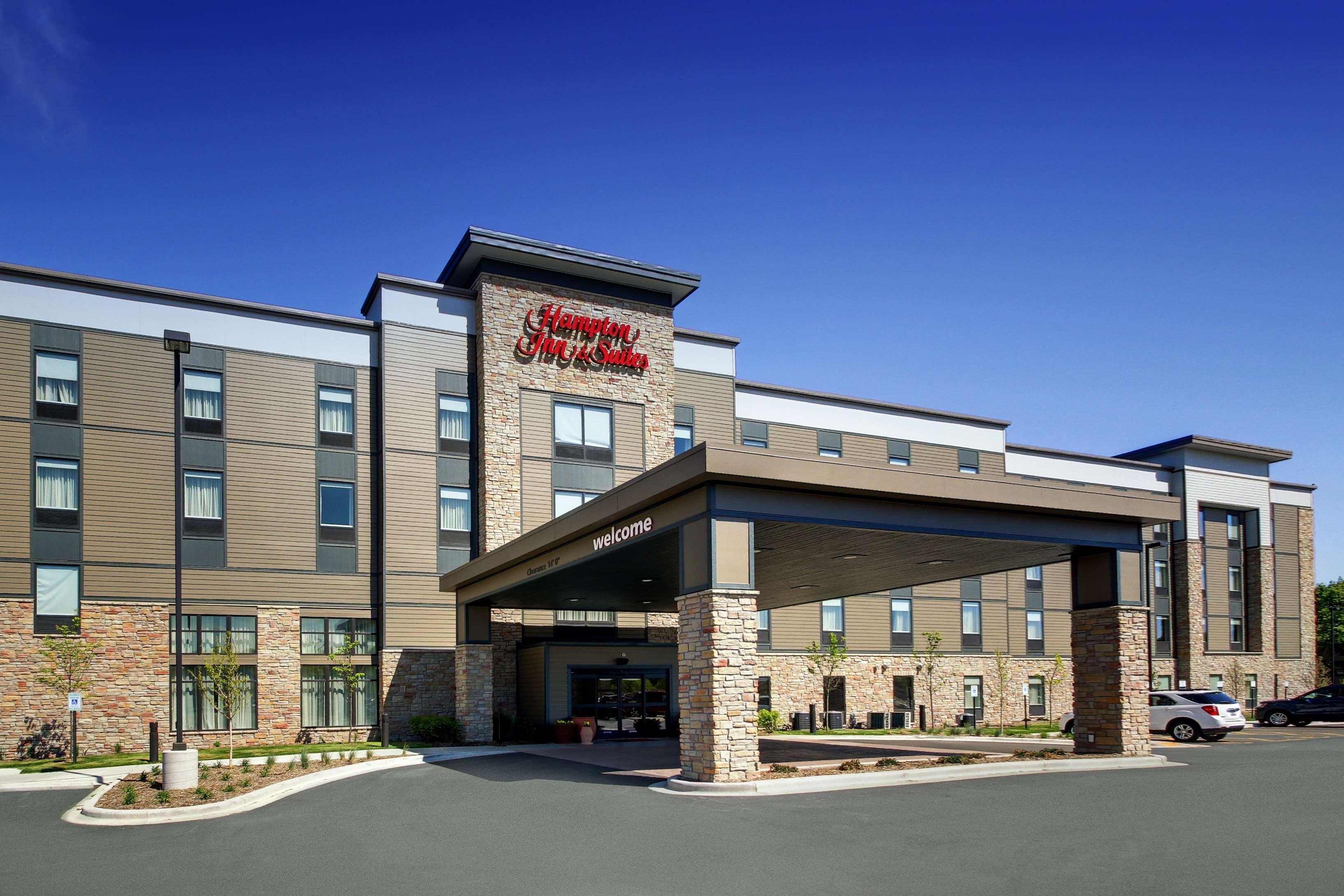 Hampton Inn & Suites Milwaukee West West Allis Exterior foto