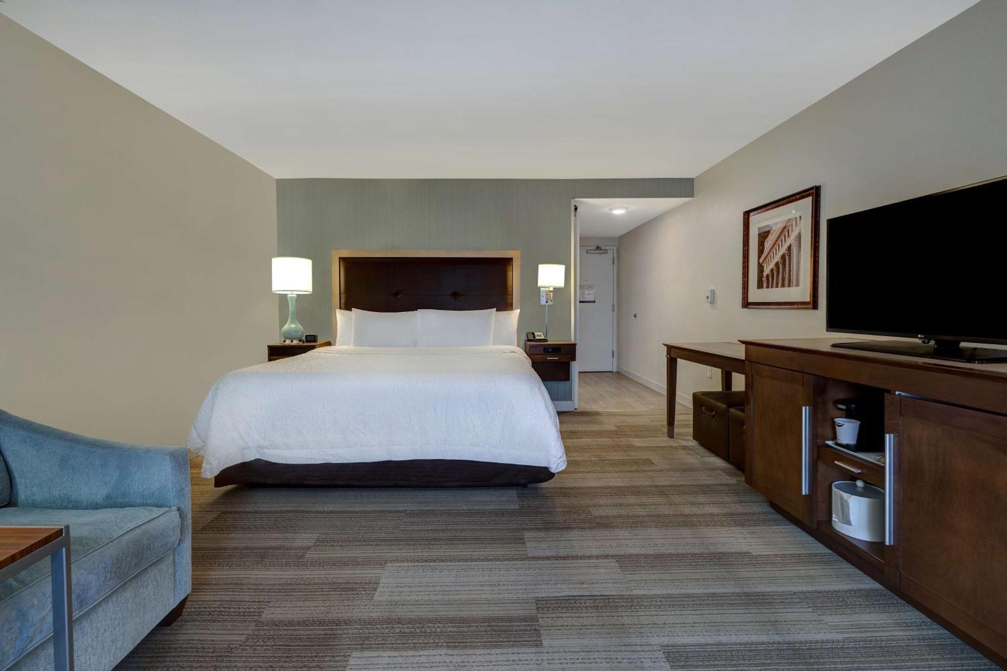 Hampton Inn & Suites Milwaukee West West Allis Exterior foto